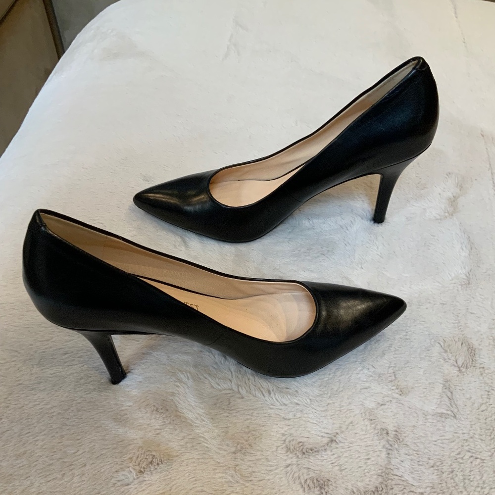 Nine West Black 8.5 Heels Never worn Minimalist Comfort Coquette Scandi Timeless - Picture 6 of 6